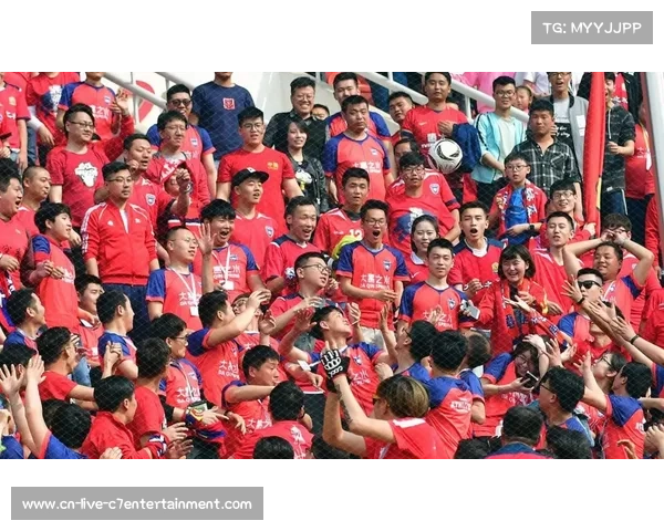 世界杯比赛日中超激战正酣，球场热度不减