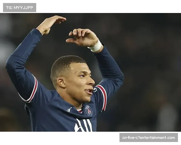 全场比赛结束：巴黎圣日耳曼4-2战胜摩纳哥，姆巴佩完成帽子戏法